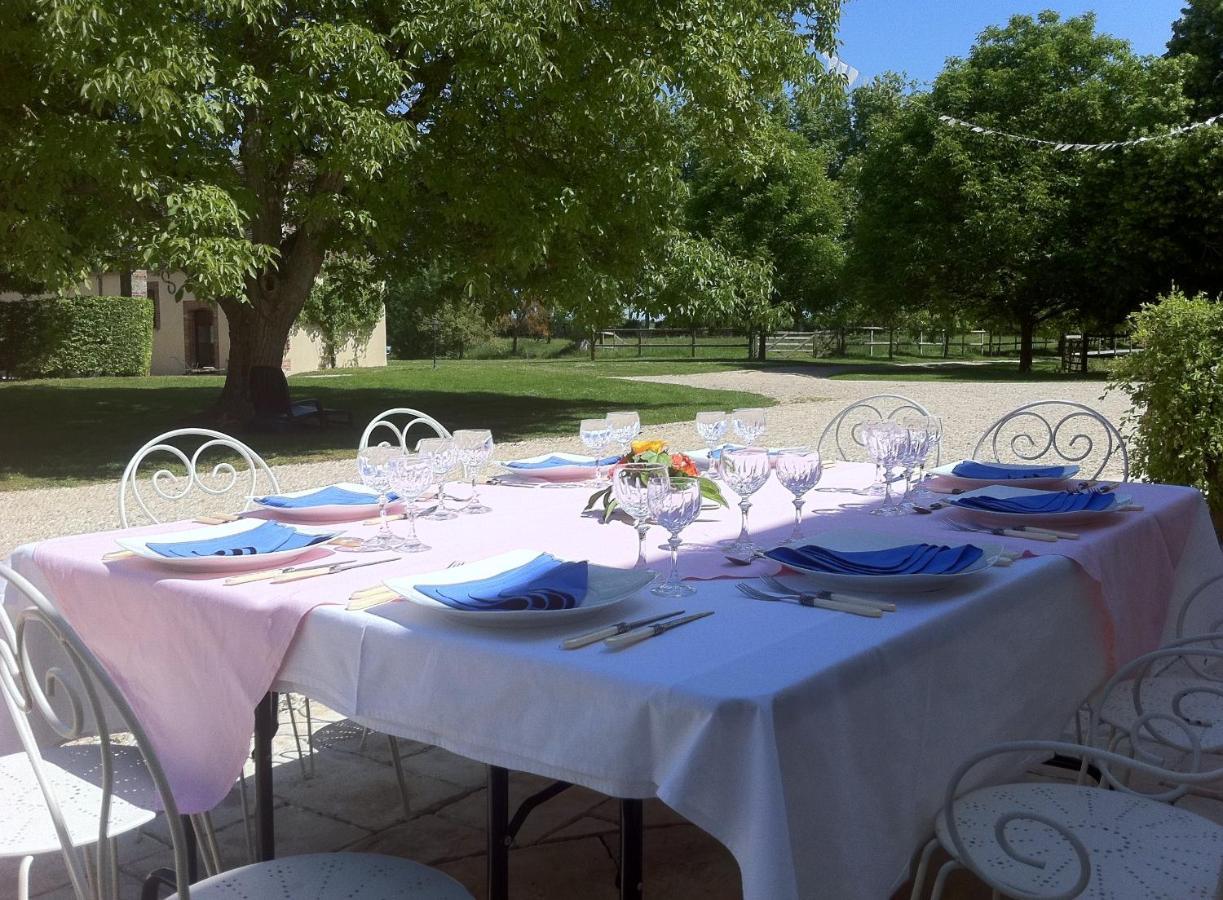 Le Domaine De Toussacq Bed & Breakfast Villenauxe-la-Petite Luaran gambar